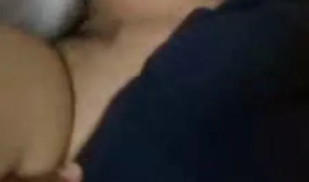 با تصاویرمتحرک سکسی جدید طی شدن در جنگل ، جوجه تصمیم گرفت تا بر روی مدفوع بخورد