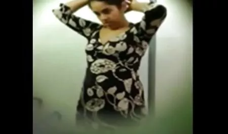 او رابطه جنسی عمیق مقعد تصاویرسکسی التااوشن را با روانکاری به تاتیانا می آموزد